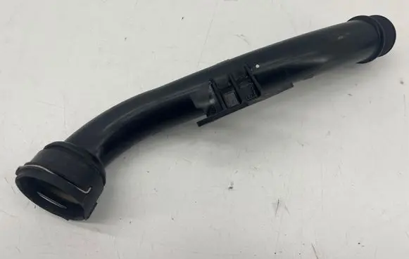 Ford Edge II Turbo air intake inlet pipe/hose HFHUA2