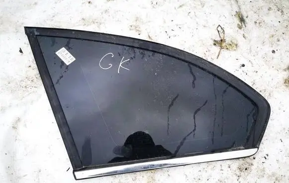 Rear side window