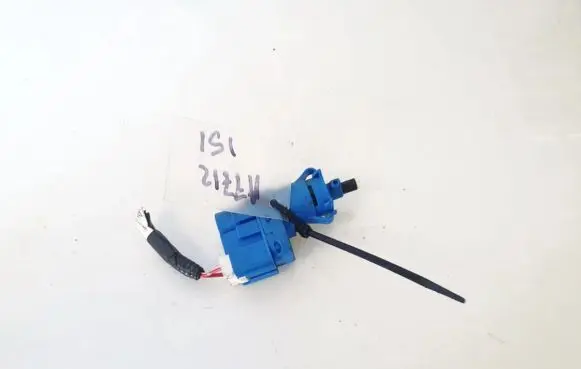 Mazda 3 I Brake pedal sensor switch