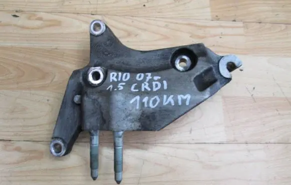 KIA Rio Gearbox mounting bracket