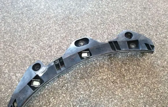 Mazda CX-3 Front splash guards bracket D10F51U40