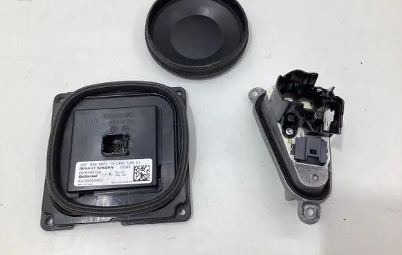 Renault Kadjar Xenon control unit/module 260559976R 19623501
