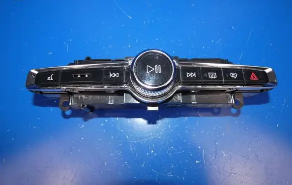 Volvo XC90 Head unit multimedia control P31346790 15W201 T15200013501