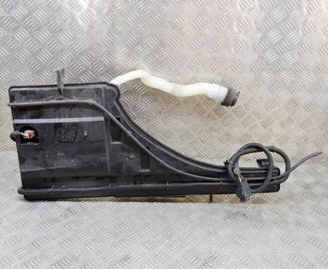 Maserati Ghibli Windshield washer fluid reservoir/tank 670006414