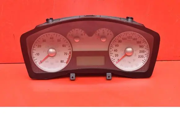 Speedometer (instrument cluster)