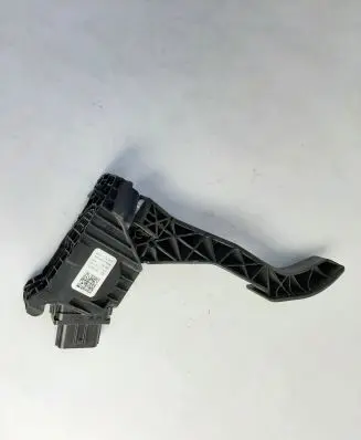 Volkswagen Golf VII Accelerator throttle pedal 5Q1723503F