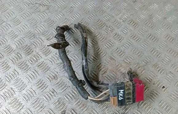Suzuki Swift I Positive cable (battery) GMK6