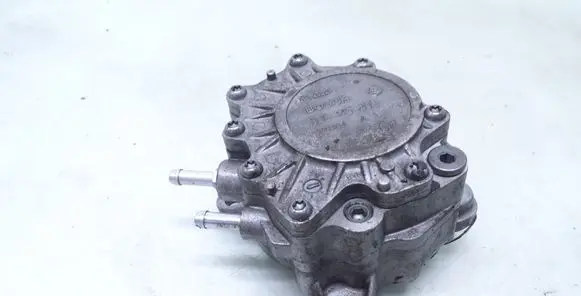 Audi A4 S4 B7 8E 8H Fuel injection high pressure pump 03G145209
