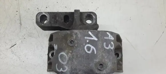 Audi A3 S3 8L Engine mount bracket 1J0199262
