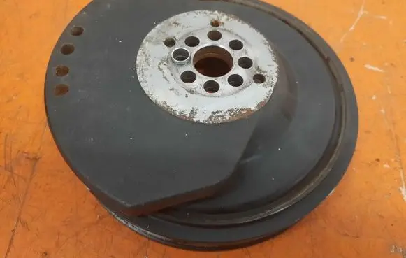 Audi Q7 4L Crankshaft pulley DA1000M0