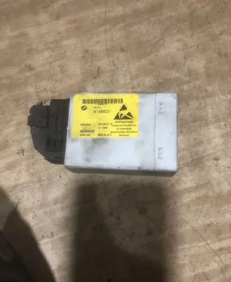 BMW 5 E60 E61 Central console control unit 9169521
