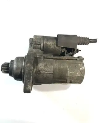 Volkswagen Golf V Starter motor 02M911023N TS18E3