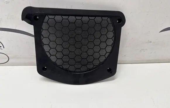 BMW X3 G01 Subwoofer grill/trim 6826950