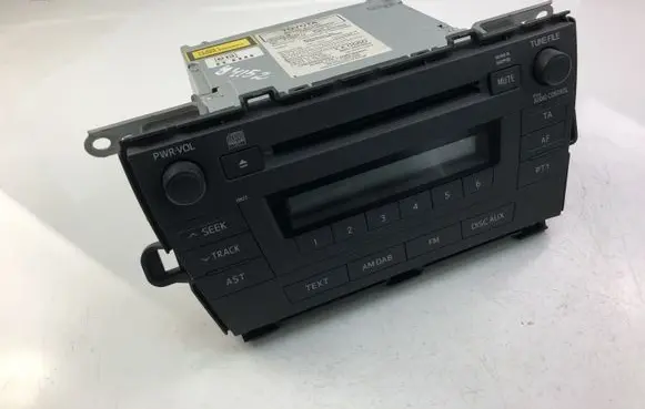 Toyota Prius (XW30) Radio/CD/DVD/GPS head unit 8612047340