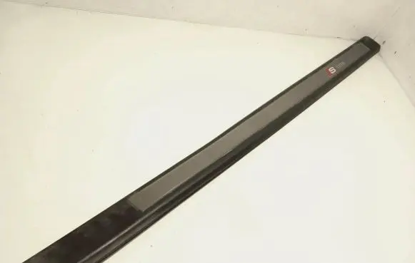 Audi A3 S3 8P Front sill trim cover 8P3853491B