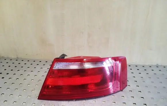Audi A5 8T 8F Rear/tail lights 8T0945096