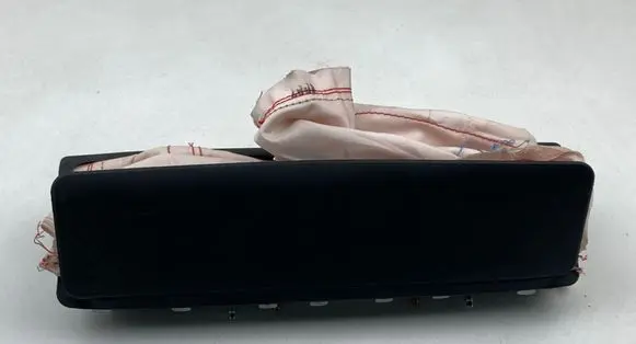 Knee airbag