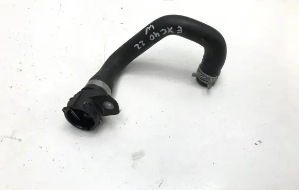 Volvo XC40 Engine coolant pipe/hose 32138742