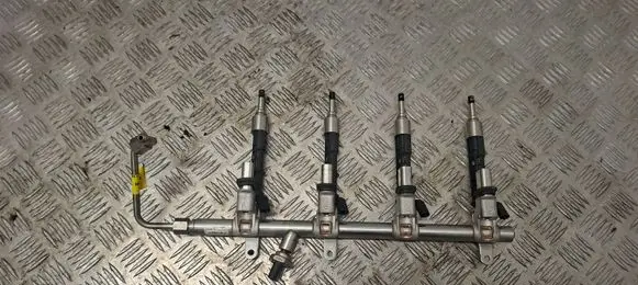 Alfa Romeo Stelvio Fuel injectors set 04893628AC 0261555227 04893630AA