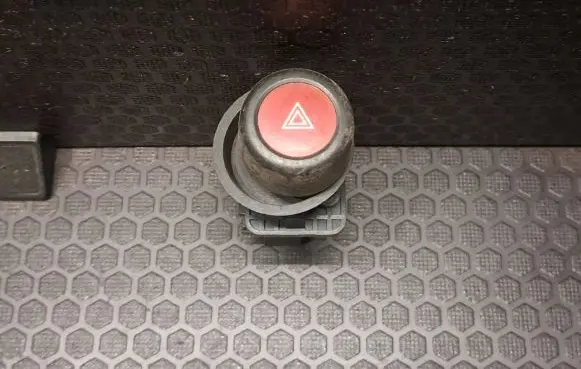 Opel Monterey Hazard light switch 06015