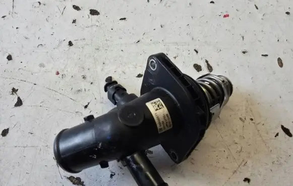 Opel Insignia B Thermostat 55505571