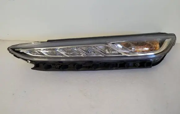 Hyundai Kona I Headlight/headlamp 92207J9000