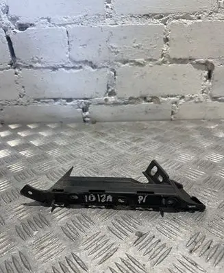 Seat Ibiza IV (6J,6P) Front bumper mounting bracket 6j0807184