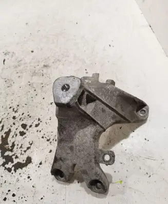 Audi A4 S4 B8 8K Engine mounting bracket 8K0199308