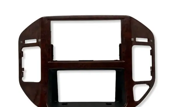 Mitsubishi Pajero Radio/GPS head unit trim MR456373