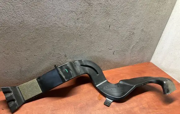 Dodge VAN RAM Air intake duct part 68277059