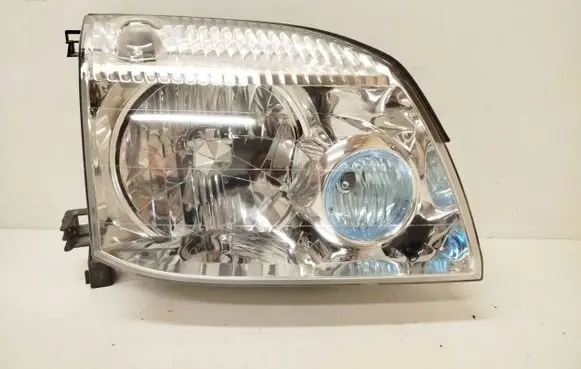 Nissan X-Trail T30 Headlight/headlamp E137511