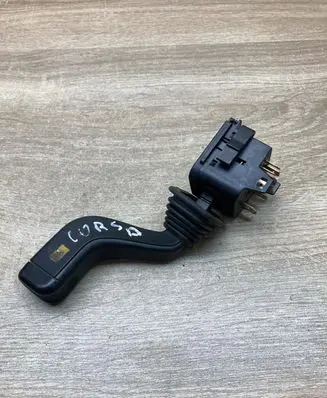 Opel Corsa B Indicator stalk 90181846 90213325