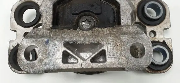 Volvo XC60 Engine mount vacuum valve 8G9N-7M121-BA