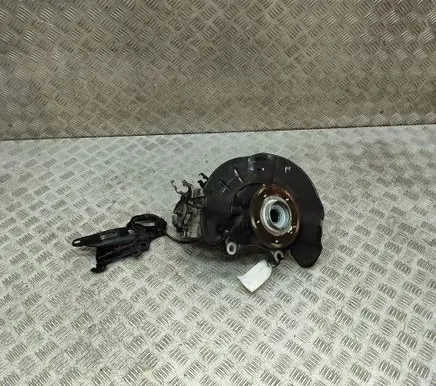 Mercedes-Benz CLA C118 X118 Front wheel hub A2473320100 A1185840100
