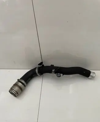 Intake resonator