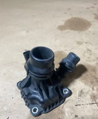 Volvo XC60 Thermostat P32263962 1T1909240376