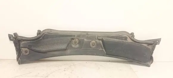 Mercedes-Benz GLA W156 X156 Wiper trim A1768300013
