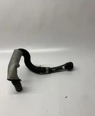 Volkswagen Touareg II Engine coolant pipe/hose 7P6122921