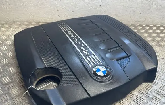 BMW 7 F01 F02 F03 F04 Engine cover (trim) 7800575 11252010