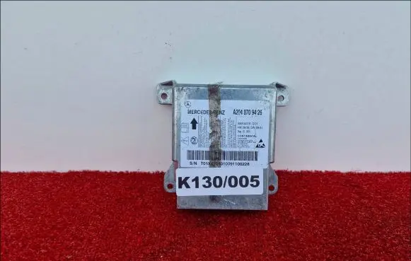 Mercedes-Benz C W204 Airbag control unit/module A2048709426
