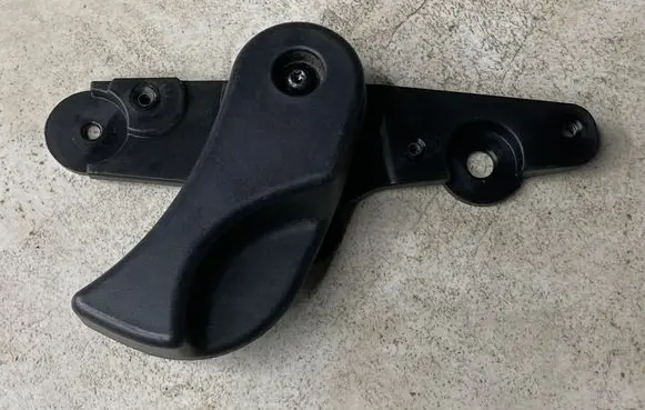 BMW 3 E90 E91 Engine bonnet (hood) release handle 7058117 9150273