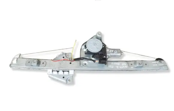 Suzuki Grand Vitara II Front door window regulator with motor 