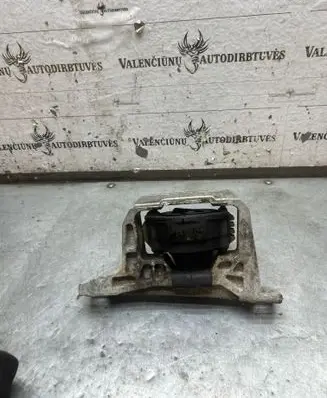 Ford Focus Engine mount bracket CV616F012EB