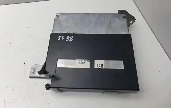 Toyota Avensis T250 Other control units/modules 175800-9420