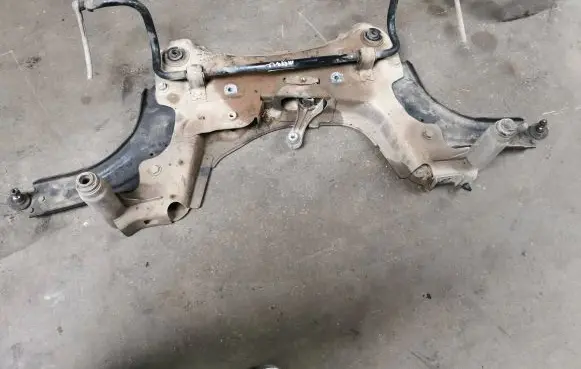 Renault Megane III Front subframe