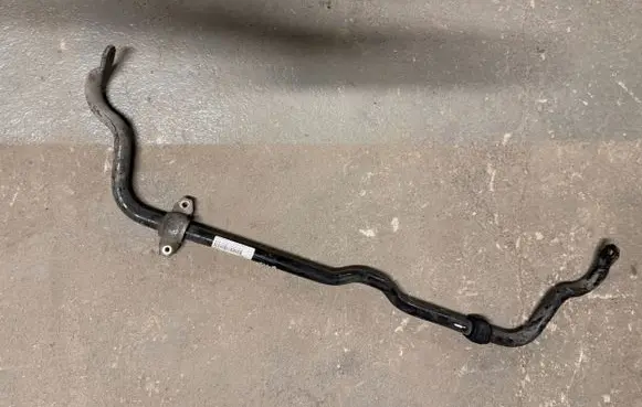 Mercedes-Benz GLA W156 Front anti-roll bar/sway bar A2463203511