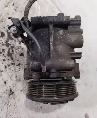 Ford Fiesta Air conditioning (A/C) compressor (pump)