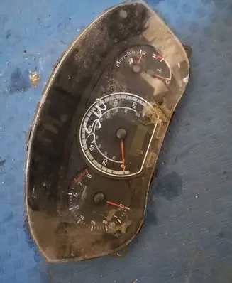 Suzuki Swift I Speedometer (instrument cluster) 3410062J4