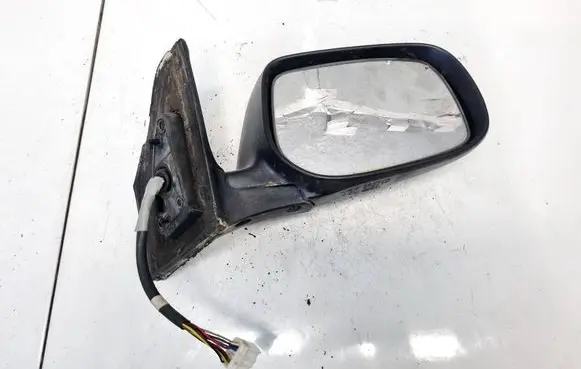 Toyota Avensis T250 Front door electric wing mirror E11020058 E11016057