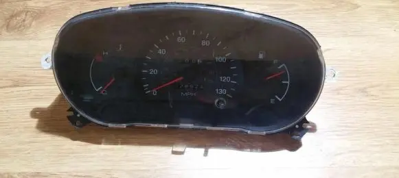 Hyundai Accent Speedometer (instrument cluster)
